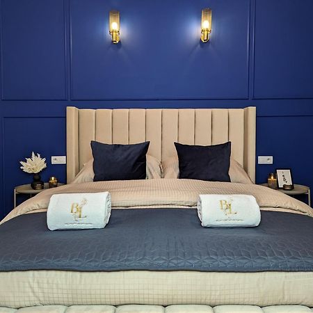 Bella Luna Luxury Suites - Chic Residence In Historic Square Warschau Exterior foto